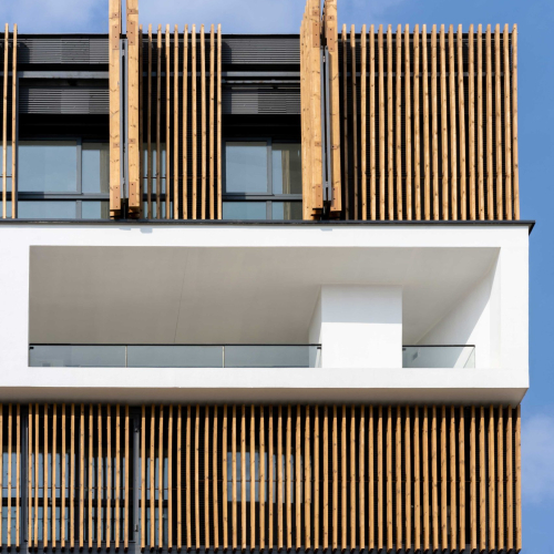 Contemporary façade of SAAR COMPLEX designed by GRID Architecture Office in Shiraz, Iran.