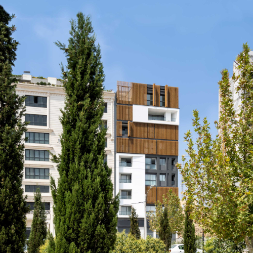 Contemporary façade of SAAR COMPLEX designed by GRID Architecture Office in Shiraz, Iran.